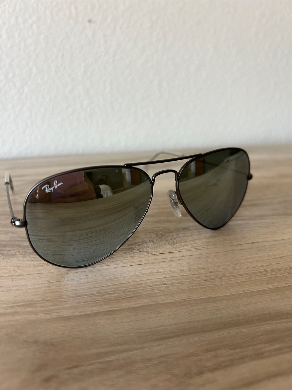 Ray-Ban Aviator Sunglasses with Green Lenses and Gunmetal Frame